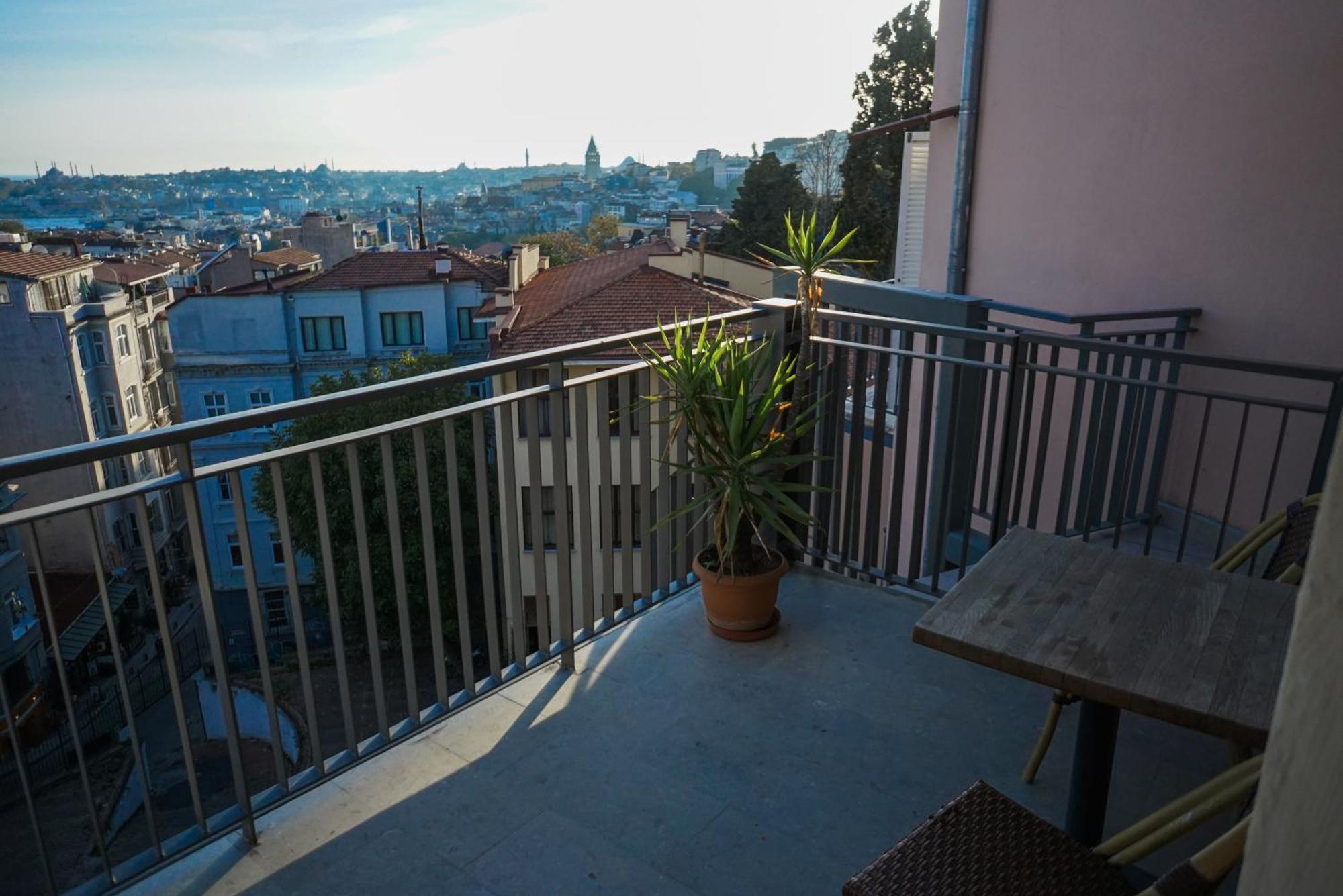 Triada Hotel Taksim - Special Category Istanbul Exterior photo