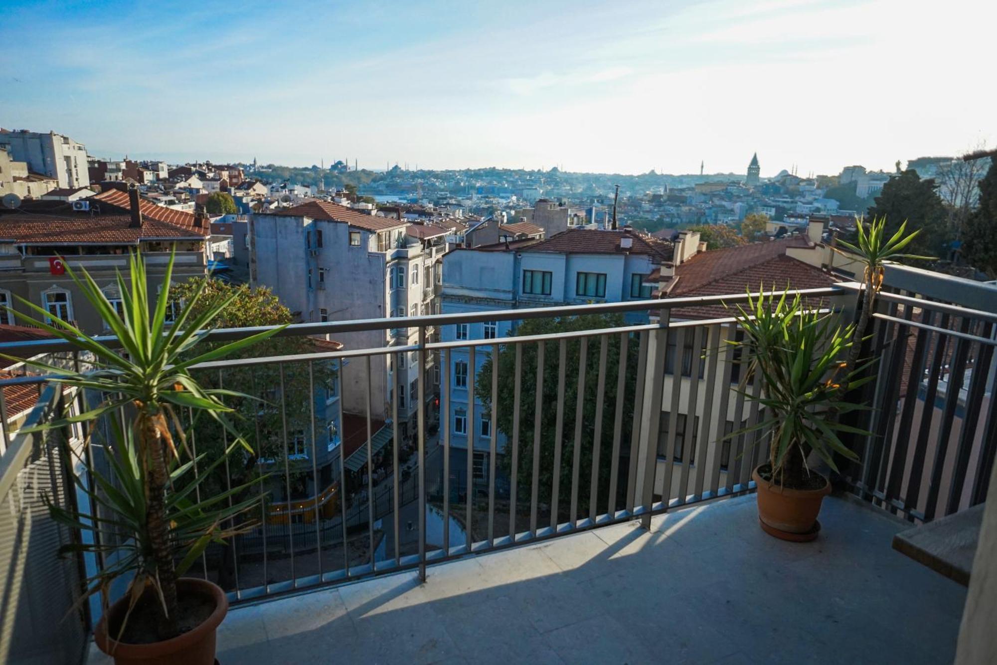 Triada Hotel Taksim - Special Category Istanbul Exterior photo